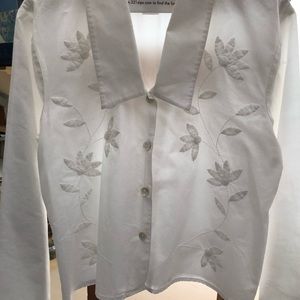 Coldwater Creek white embroidered ls blouse